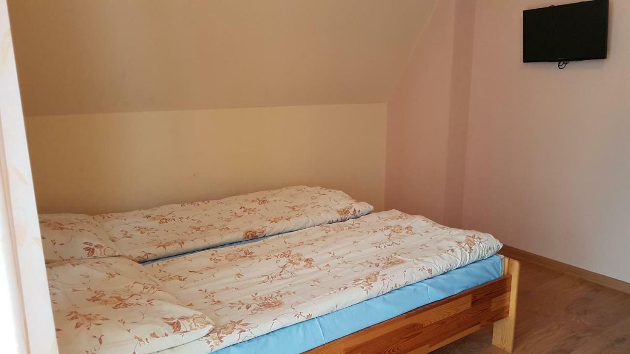 Pokoje Goscinne U Halinki Zab Exterior foto